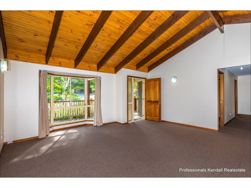 22 Tolima Drive, Tamborine Mountain QLD 4272
