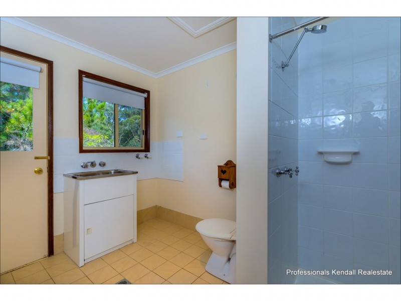 22 Tolima Drive, Tamborine Mountain QLD 4272