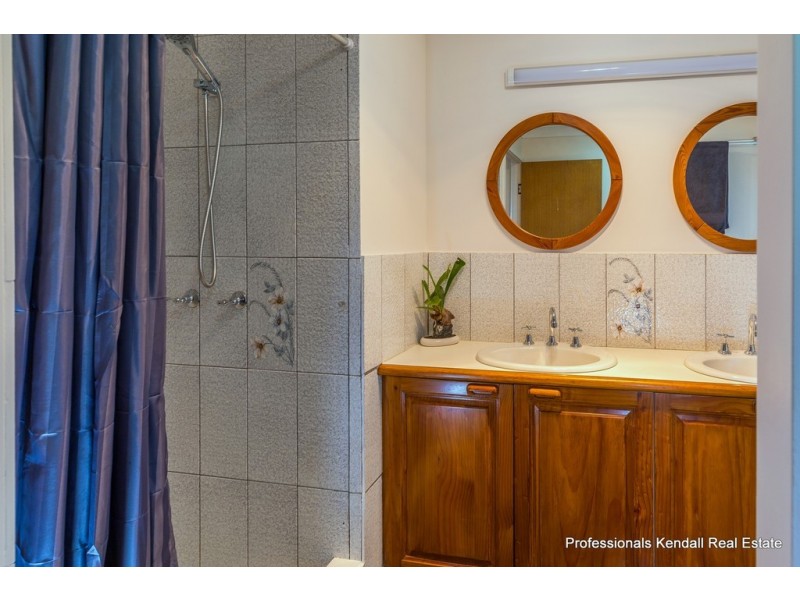 22-24 Coomera Gorge Drive, Tamborine Mountain QLD 4272