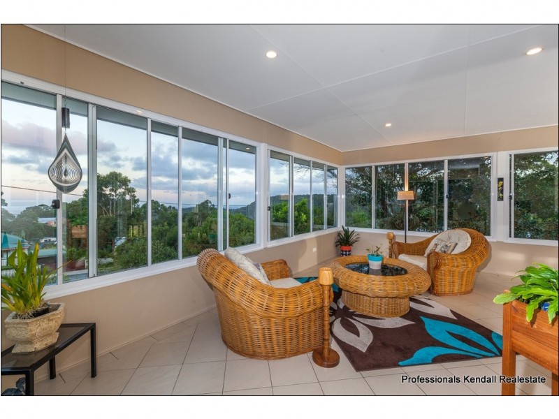 9 Saguaro Court, Tamborine Mountain QLD 4272