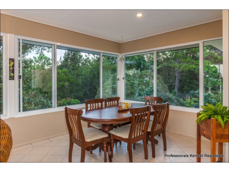 9 Saguaro Court, Tamborine Mountain QLD 4272