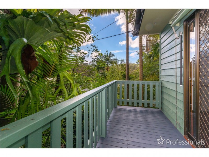 5 Kinabalu Drive, Tamborine Mountain QLD 4272