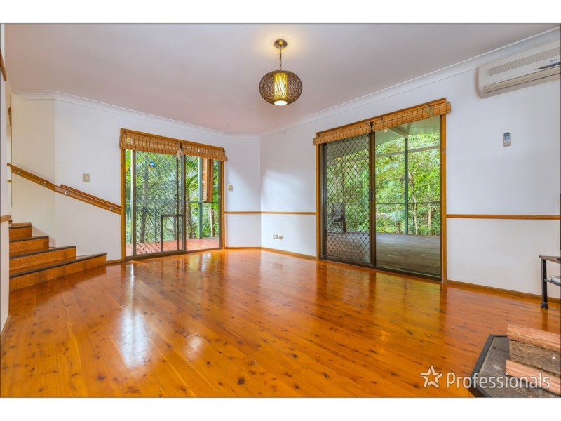 5 Kinabalu Drive, Tamborine Mountain QLD 4272