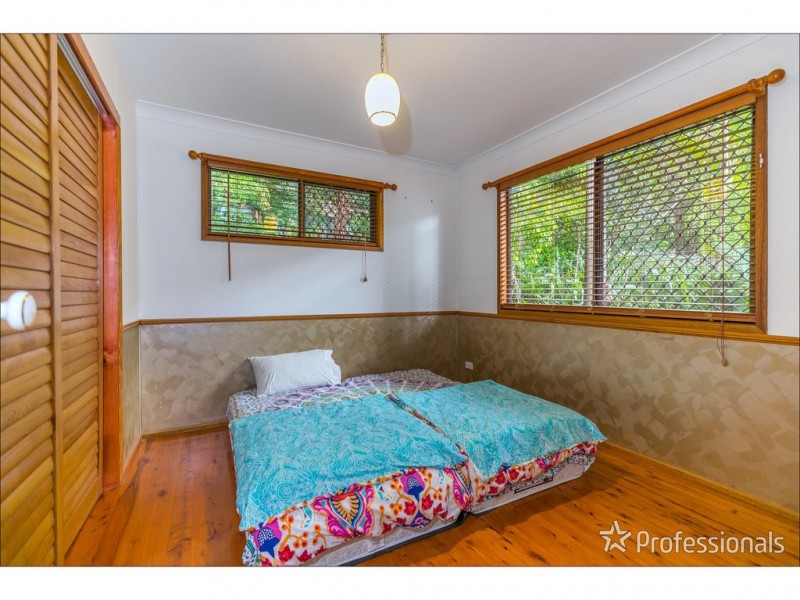 5 Kinabalu Drive, Tamborine Mountain QLD 4272