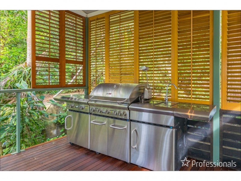 5 Kinabalu Drive, Tamborine Mountain QLD 4272