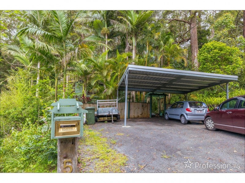 5 Kinabalu Drive, Tamborine Mountain QLD 4272