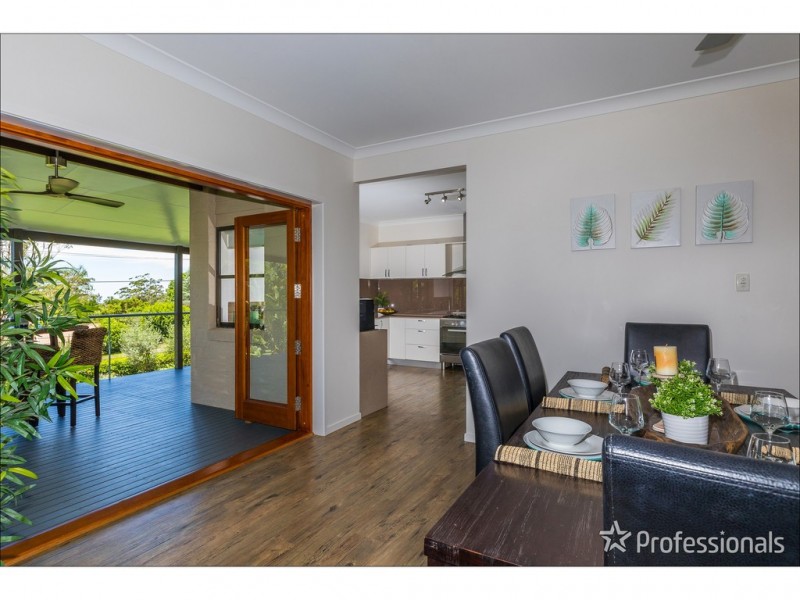 12 Carey Parade, Tamborine Mountain QLD 4272