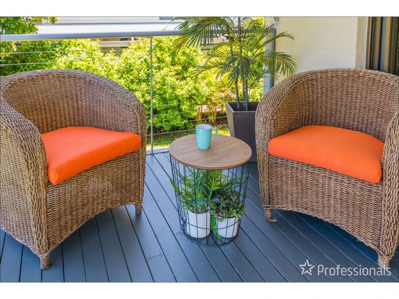 12 Carey Parade, Tamborine Mountain QLD 4272