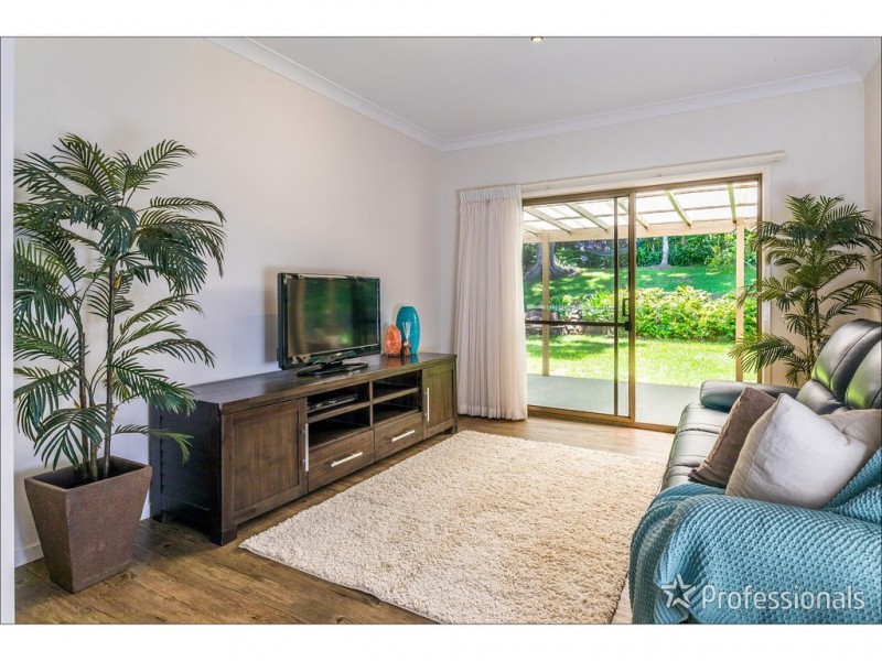 12 Carey Parade, Tamborine Mountain QLD 4272