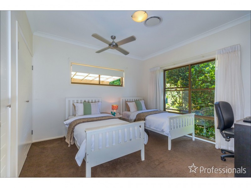 12 Carey Parade, Tamborine Mountain QLD 4272
