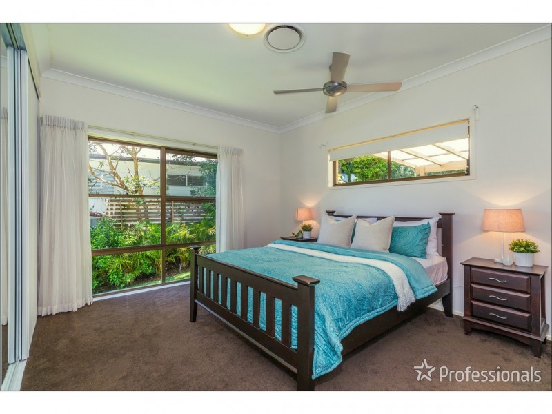 12 Carey Parade, Tamborine Mountain QLD 4272