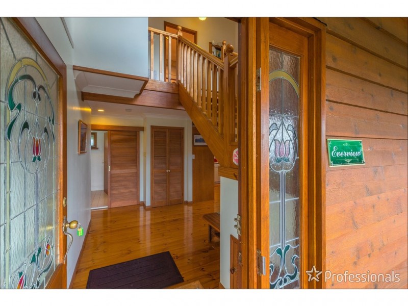 10 Magnetic Drive, Tamborine Mountain QLD 4272