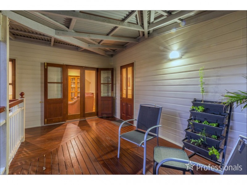 1 Bartle Road, Tamborine Mountain QLD 4272