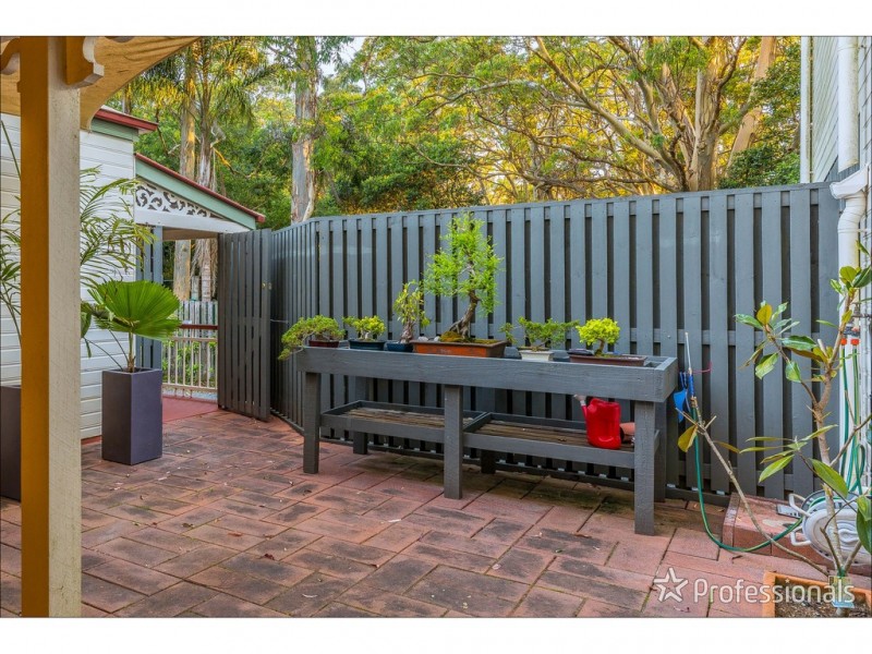 1 Bartle Road, Tamborine Mountain QLD 4272