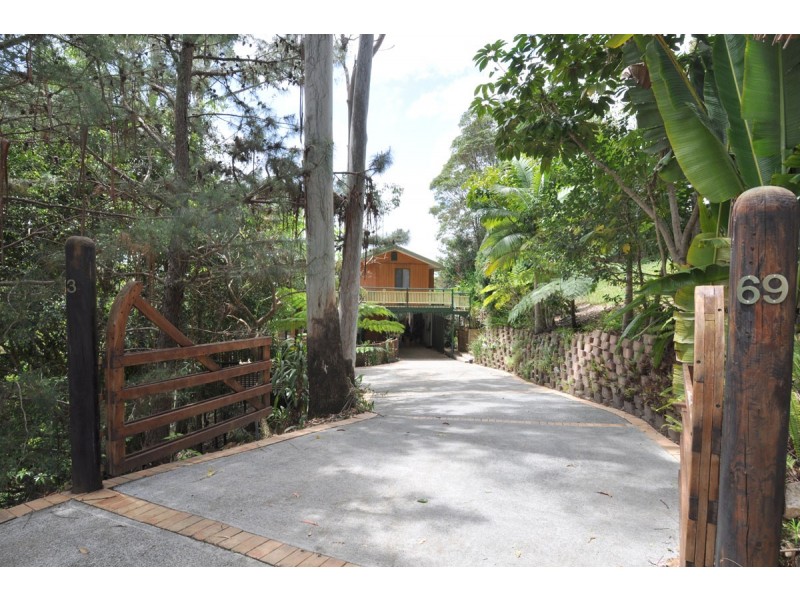 69 Kinabalu Drive, Tamborine Mountain QLD 4272