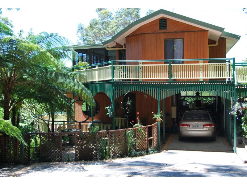 69 Kinabalu Drive, Tamborine Mountain QLD 4272