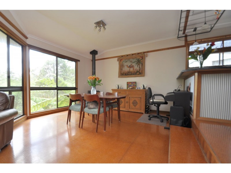 69 Kinabalu Drive, Tamborine Mountain QLD 4272