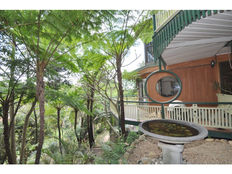 69 Kinabalu Drive, Tamborine Mountain QLD 4272