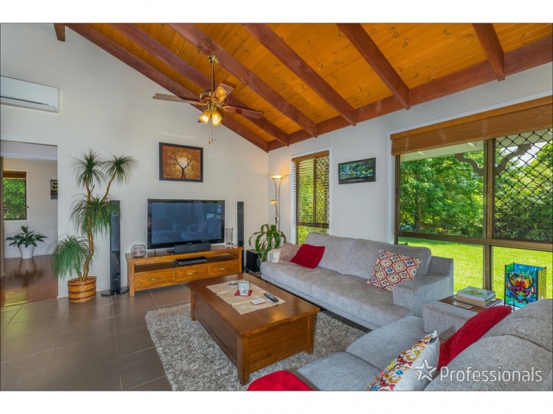 50 Kootenai Drive, Tamborine Mountain QLD 4272