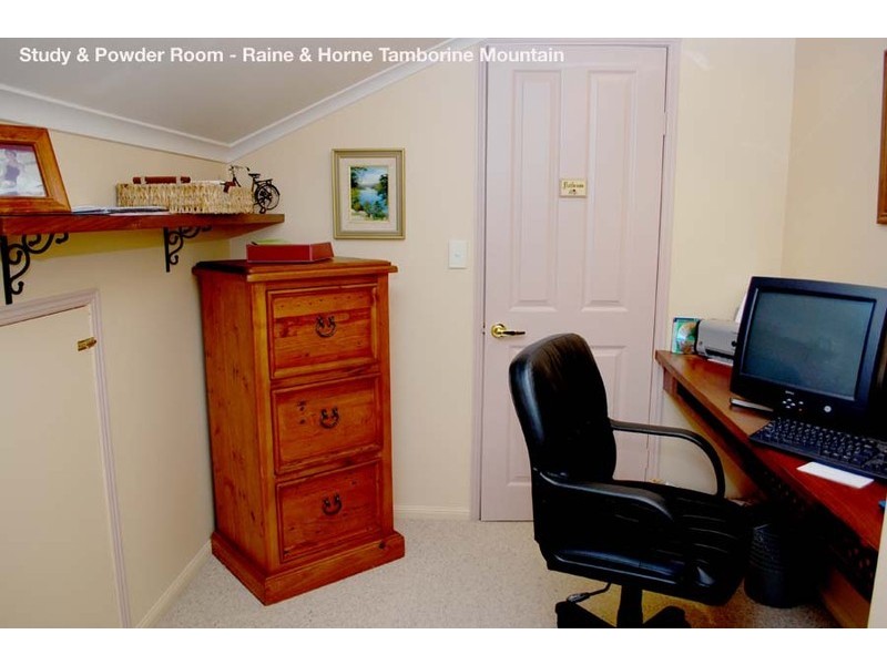 Eagle Heights QLD 4271