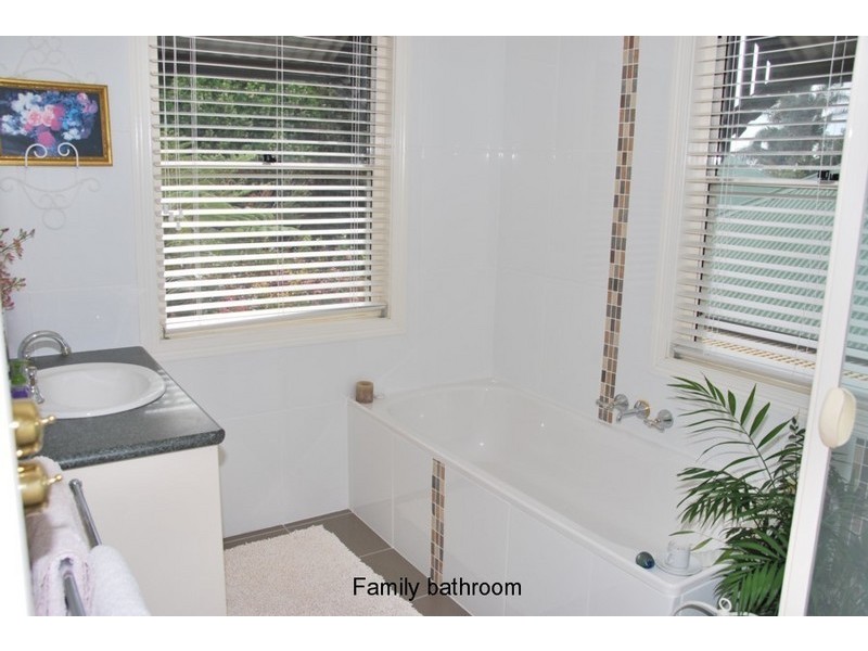 Eagle Heights QLD 4271