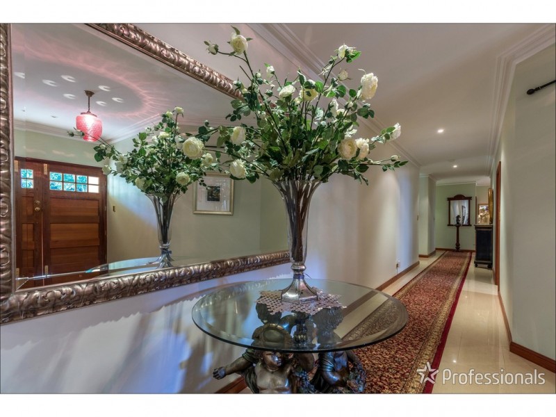 69-73 Benowa Street, Tamborine Mountain QLD 4272