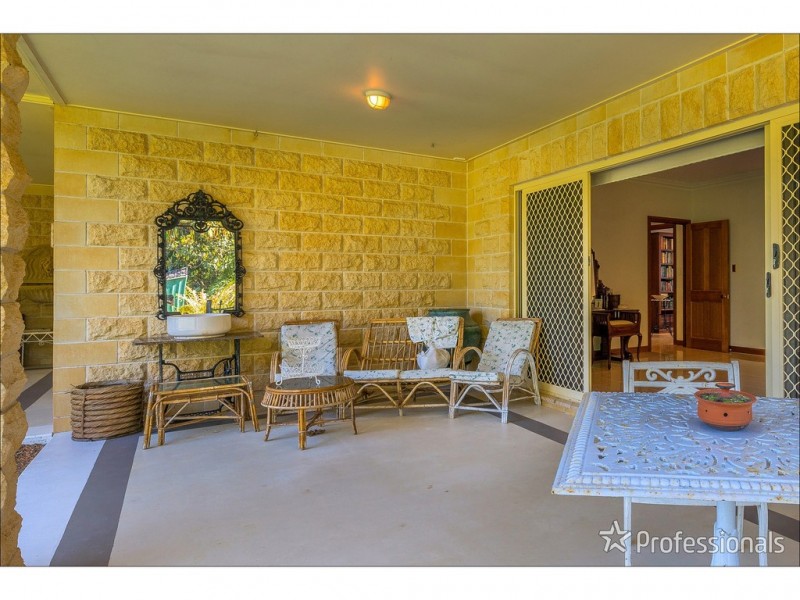 69-73 Benowa Street, Tamborine Mountain QLD 4272