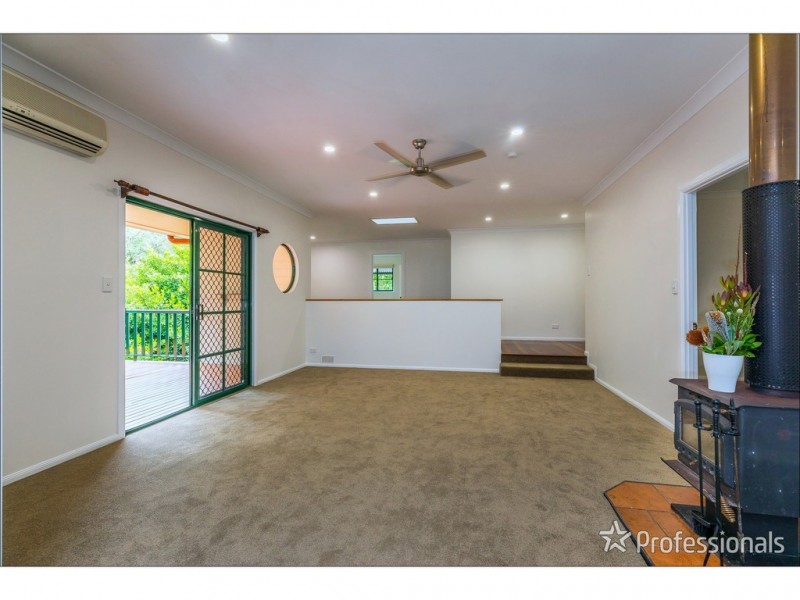 42 Dapsang Drive, Tamborine Mountain QLD 4272