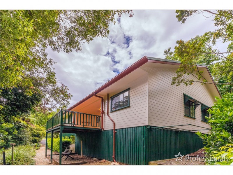 42 Dapsang Drive, Tamborine Mountain QLD 4272