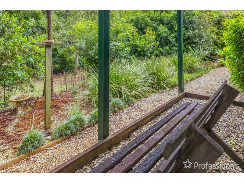 42 Dapsang Drive, Tamborine Mountain QLD 4272