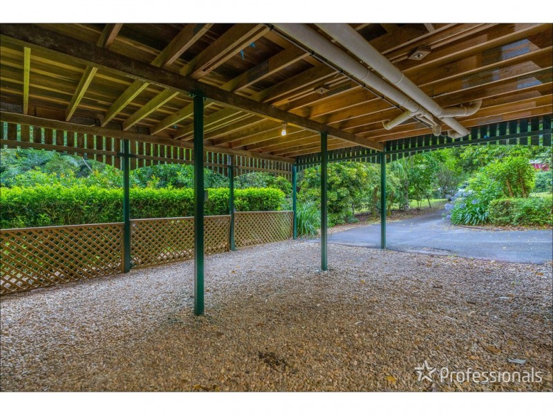42 Dapsang Drive, Tamborine Mountain QLD 4272
