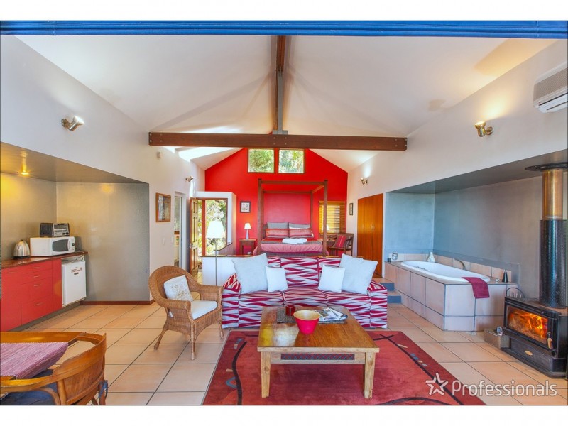 387 Henri Robert Drive, Tamborine Mountain QLD 4272