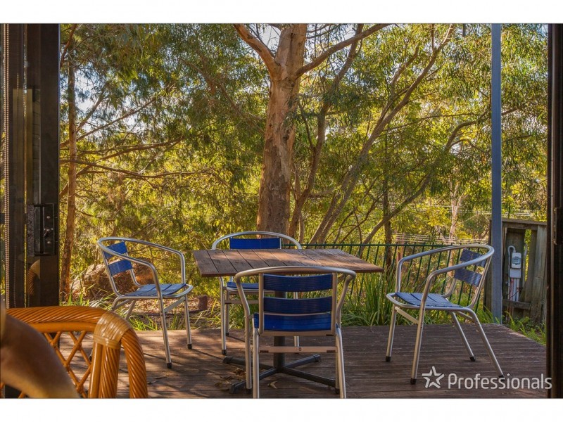 387 Henri Robert Drive, Tamborine Mountain QLD 4272