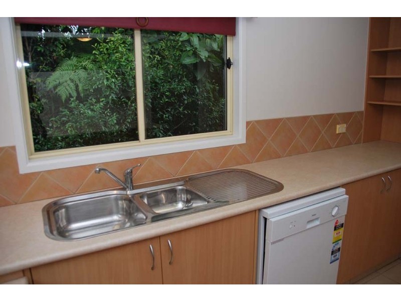 2/17 Driscoll Lane, Eagle Heights QLD 4271