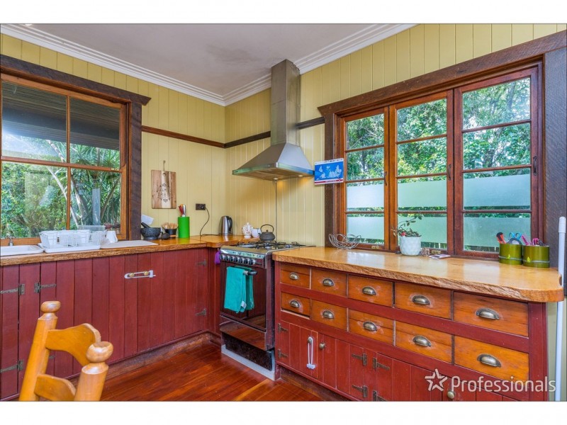 26 Yuulong Road, Tamborine Mountain QLD 4272