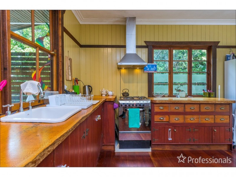 26 Yuulong Road, Tamborine Mountain QLD 4272
