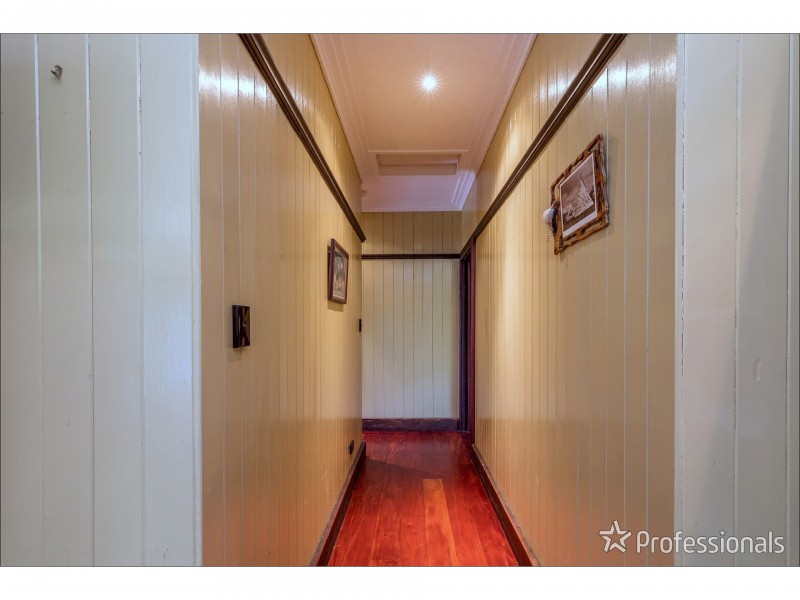 26 Yuulong Road, Tamborine Mountain QLD 4272