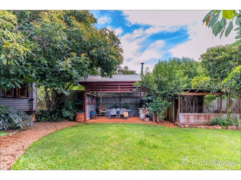 26 Yuulong Road, Tamborine Mountain QLD 4272
