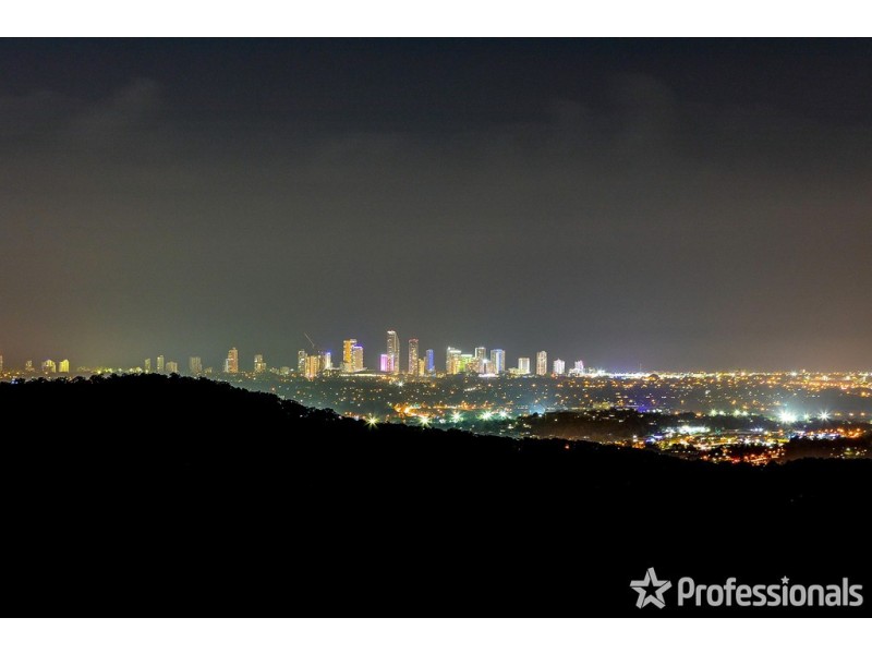 8-10 Flores Court, Tamborine Mountain QLD 4272