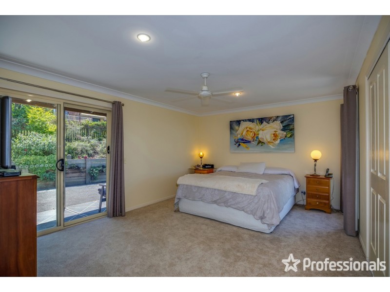 8-10 Flores Court, Tamborine Mountain QLD 4272