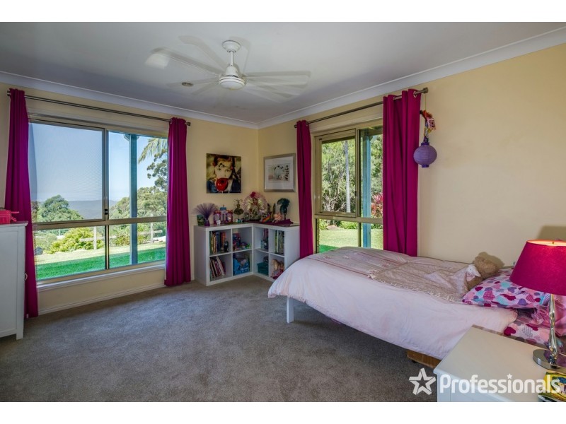 8-10 Flores Court, Tamborine Mountain QLD 4272