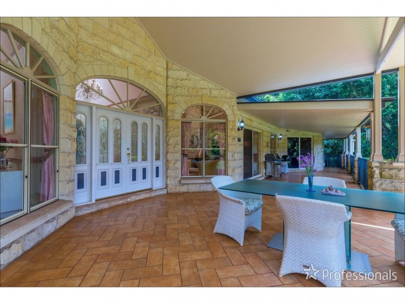 258-260 Long Road, Tamborine Mountain QLD 4272