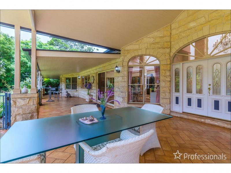 258-260 Long Road, Tamborine Mountain QLD 4272