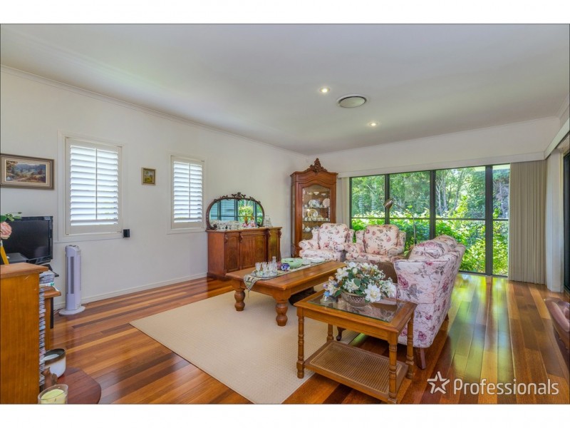 UNIT 31 27-29 Capo Lane, Tamborine Mountain QLD 4272