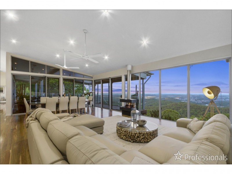 302 Wongawallan Drive, Wongawallan QLD 4210