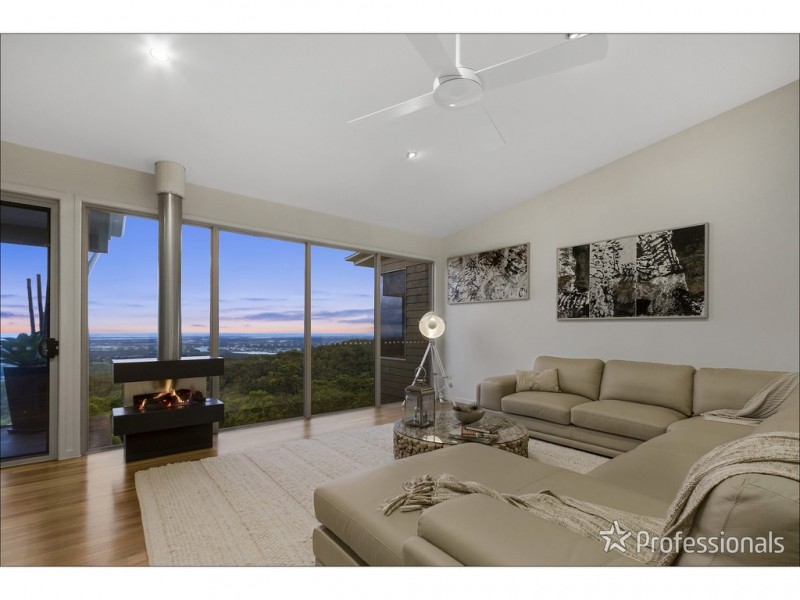 302 Wongawallan Drive, Wongawallan QLD 4210