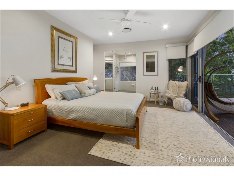 302 Wongawallan Drive, Wongawallan QLD 4210