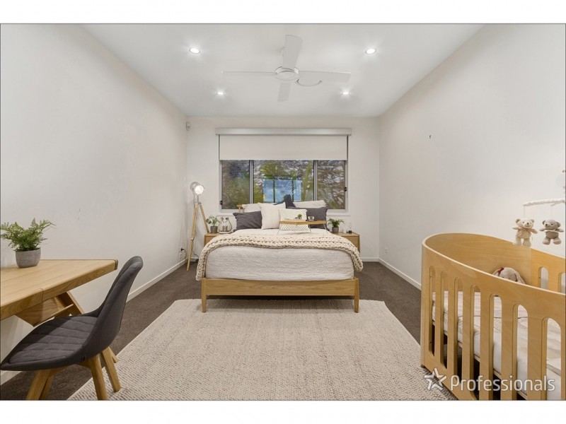 302 Wongawallan Drive, Wongawallan QLD 4210