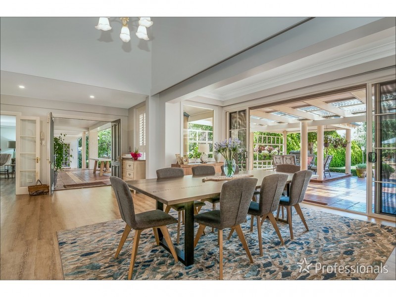 27-37 Normandie Court, Tamborine Mountain QLD 4272