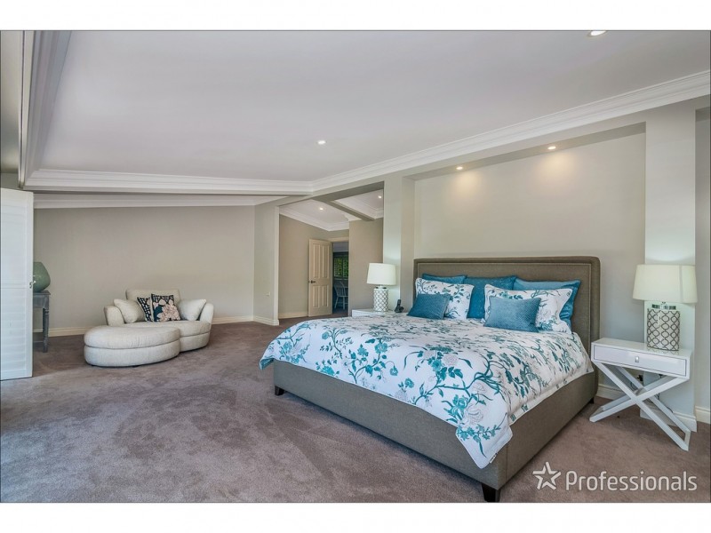 27-37 Normandie Court, Tamborine Mountain QLD 4272
